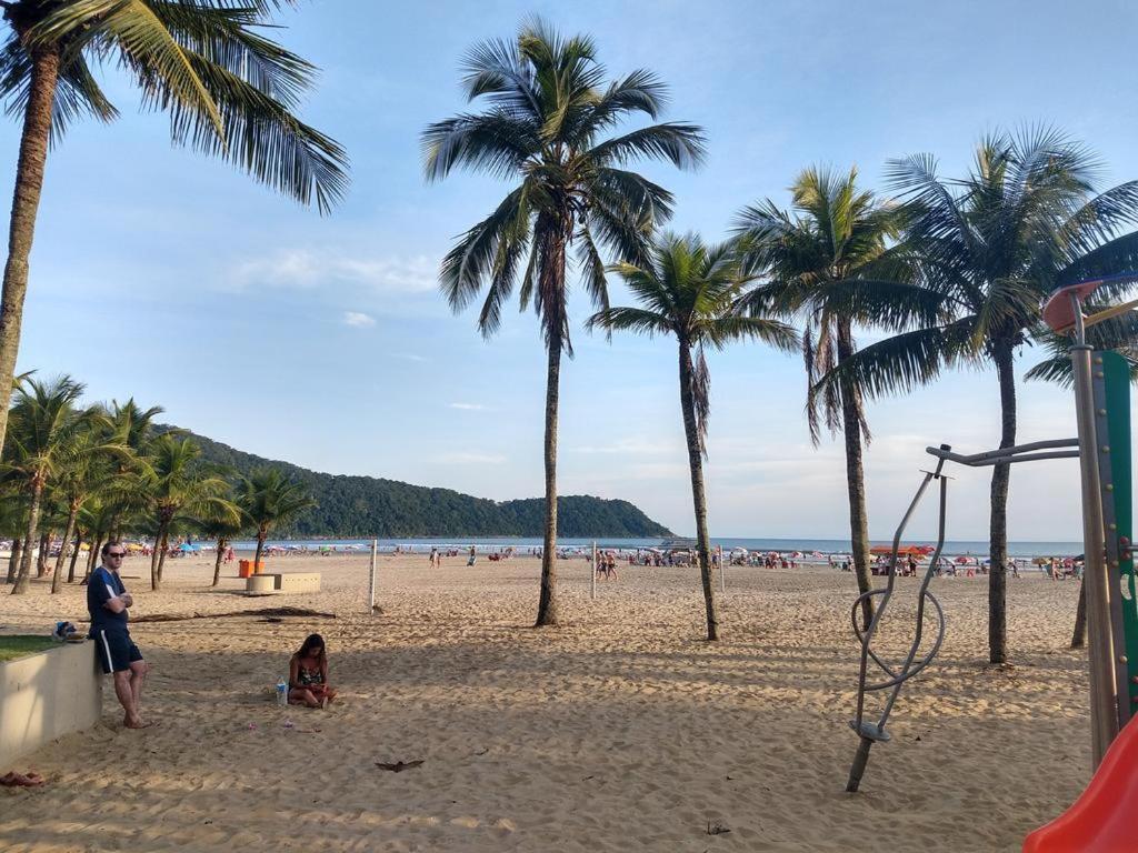 Apto Canto Do Forte - Praia Grande - Local Privilegiado - 100 Metros Da Praia - Internet Inclusa Exterior foto